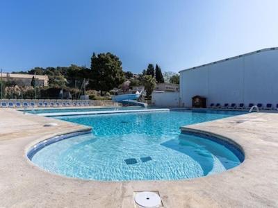 Appartement Dans Avec Piscine